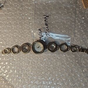 Women's Vintage Noa Zuman Wrist Watch βοΈ